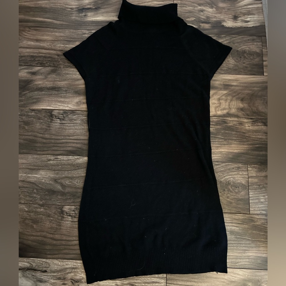 Women’s black sweater dress Loops for‎ a belt no belt included Size large